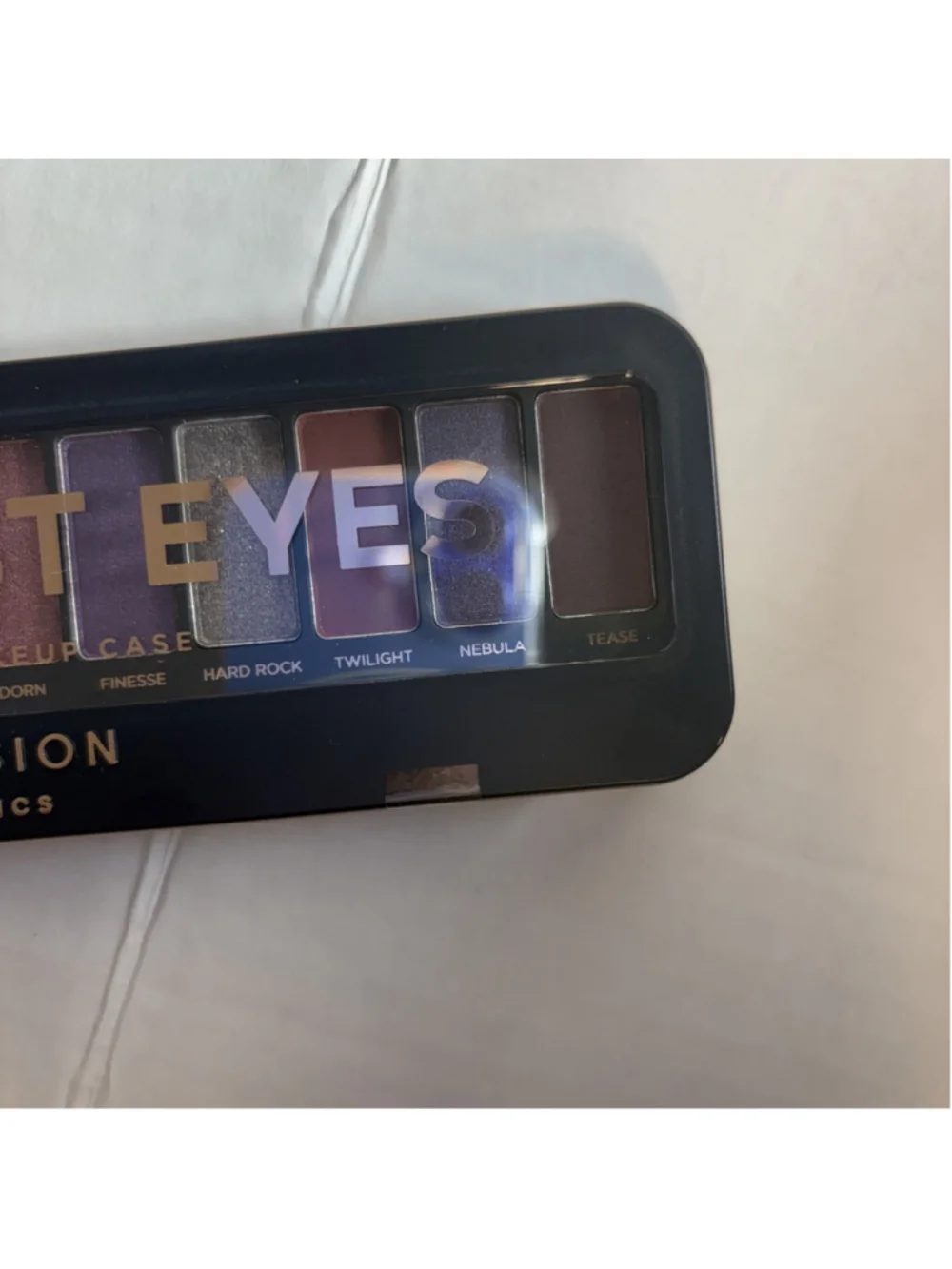 Profusion Cosmetics Amethyst Eyes 12 Shades EyeShadow Palette Purple 1166